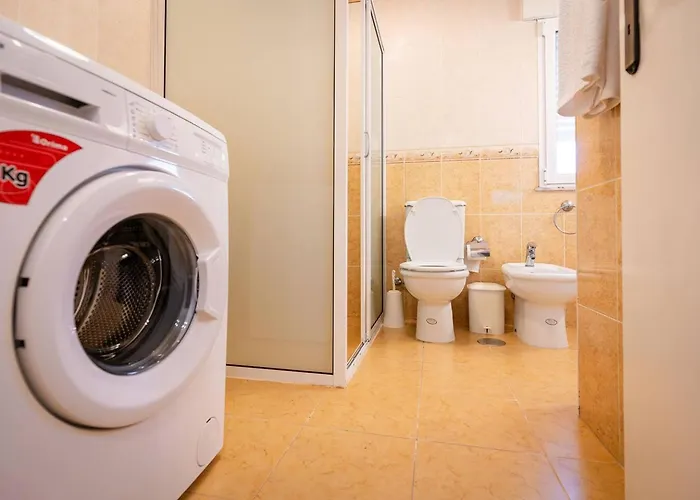 Gospodarstwo wiejskie Casa Fontes - Jaccuzzi And Pool